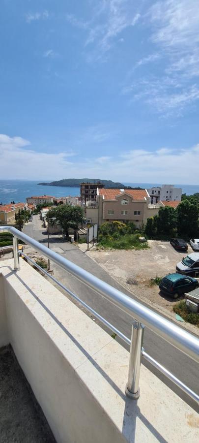 Guest House Ugljevarevic Budva Exterior foto