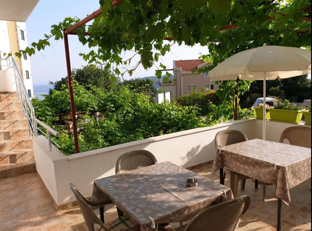 Guest House Ugljevarevic Budva Exterior foto