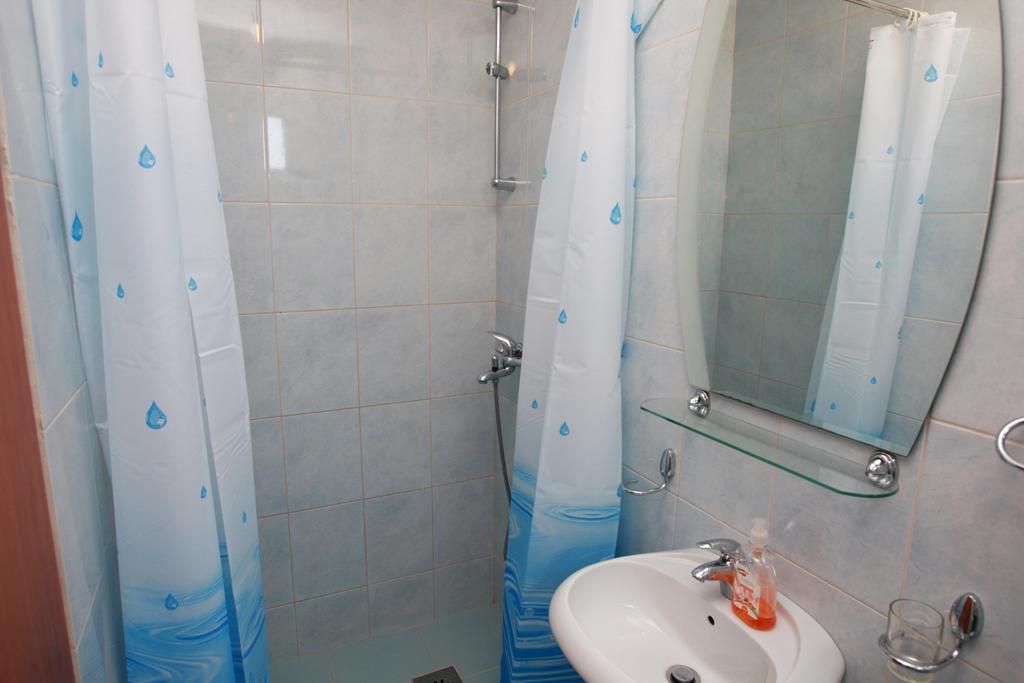 Guest House Ugljevarevic Budva Quarto foto