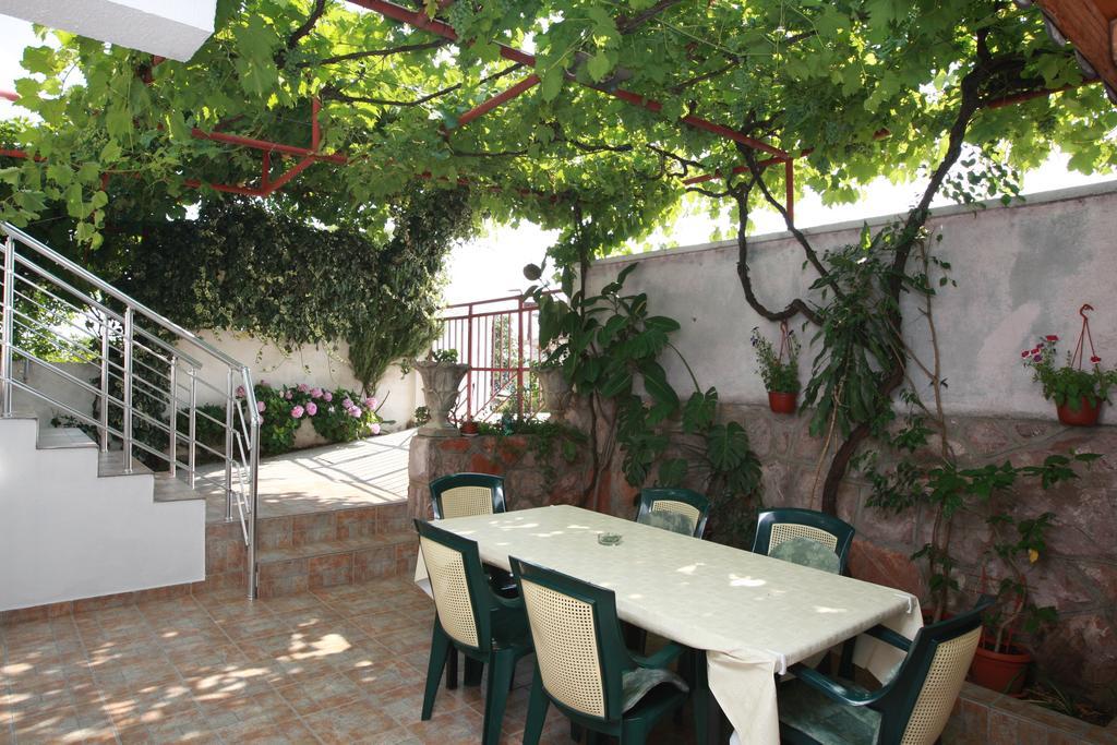 Guest House Ugljevarevic Budva Quarto foto