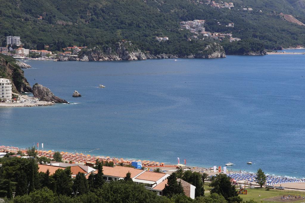 Guest House Ugljevarevic Budva Exterior foto