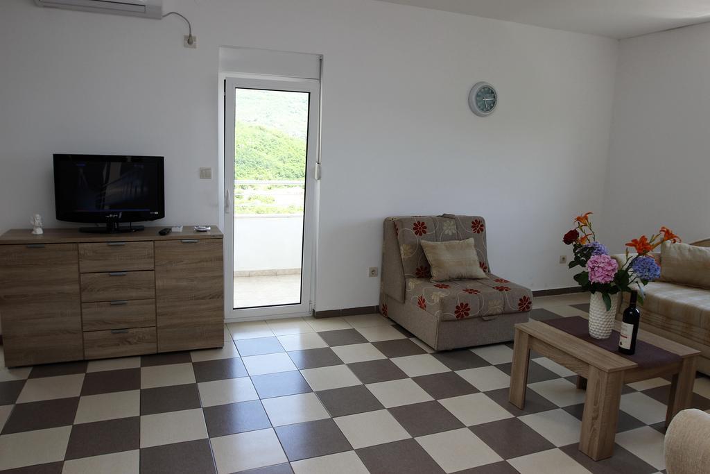 Guest House Ugljevarevic Budva Exterior foto