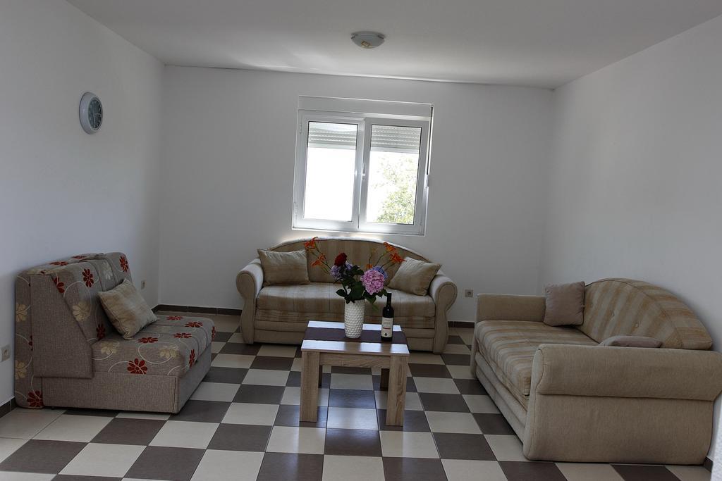 Guest House Ugljevarevic Budva Exterior foto