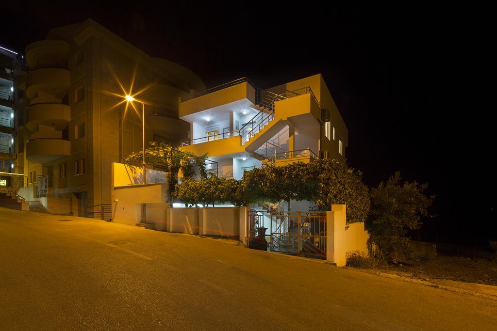 Guest House Ugljevarevic Budva Exterior foto